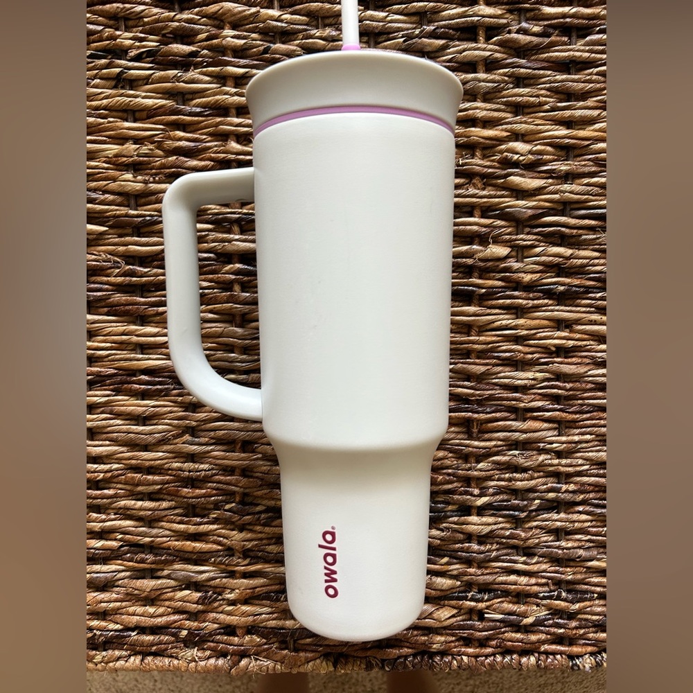 Owala 40oz tumbler cup